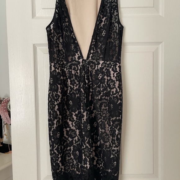 Meet your Posher, Lara - Picture 4 of 7